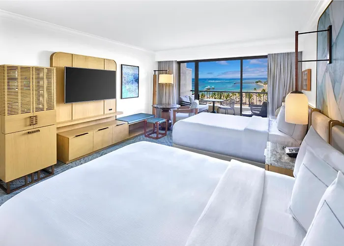 Hilton Hawaiian Village Waikiki Beach Resort